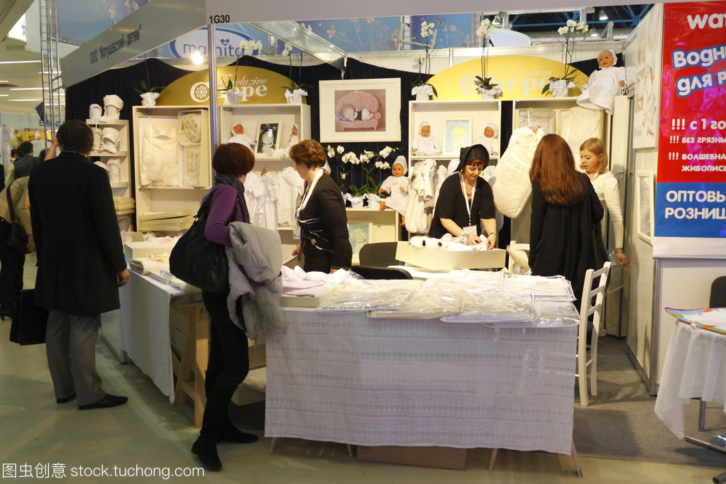 國際展覽中的母親與寶貝婚禮慶典服務(wù)